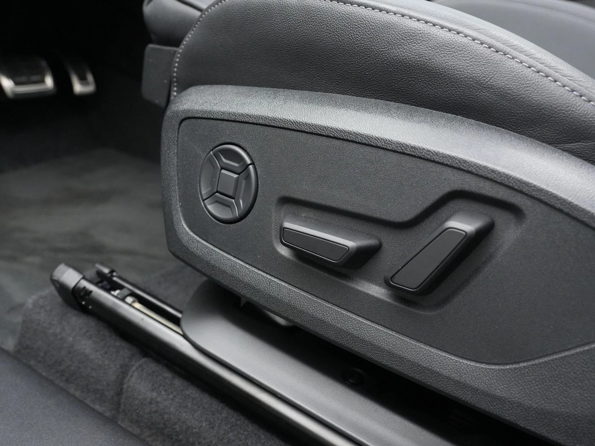 Hoofdafbeelding Audi Q6 e-tron