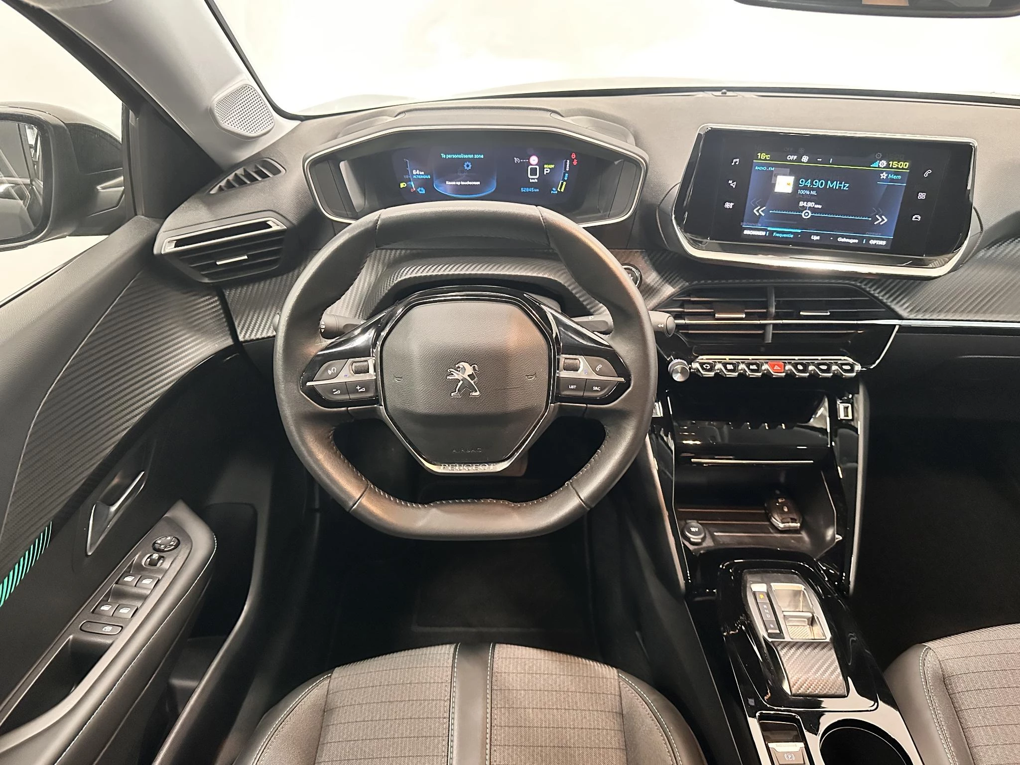 Hoofdafbeelding Peugeot e-208