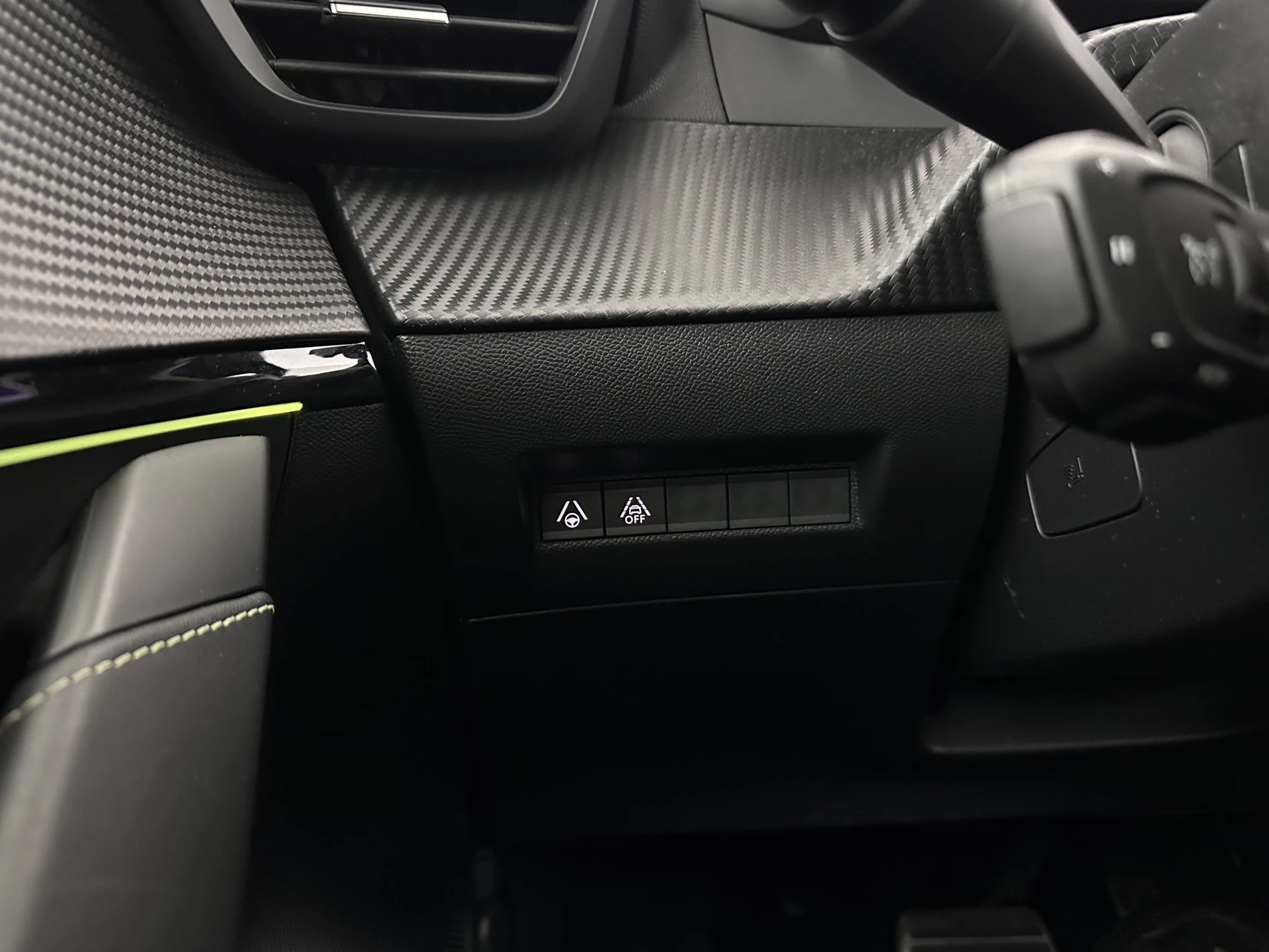 Hoofdafbeelding Peugeot e-208