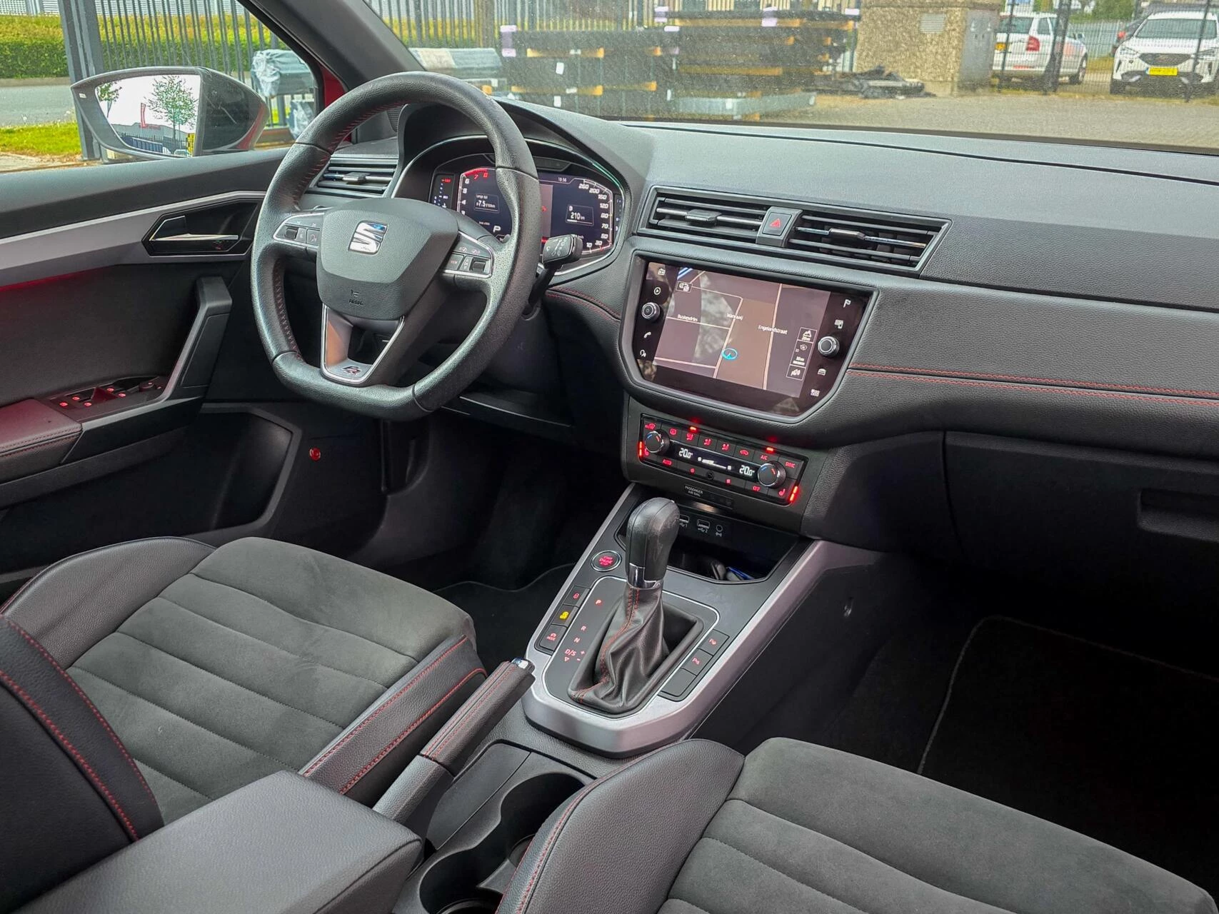 Hoofdafbeelding SEAT Arona