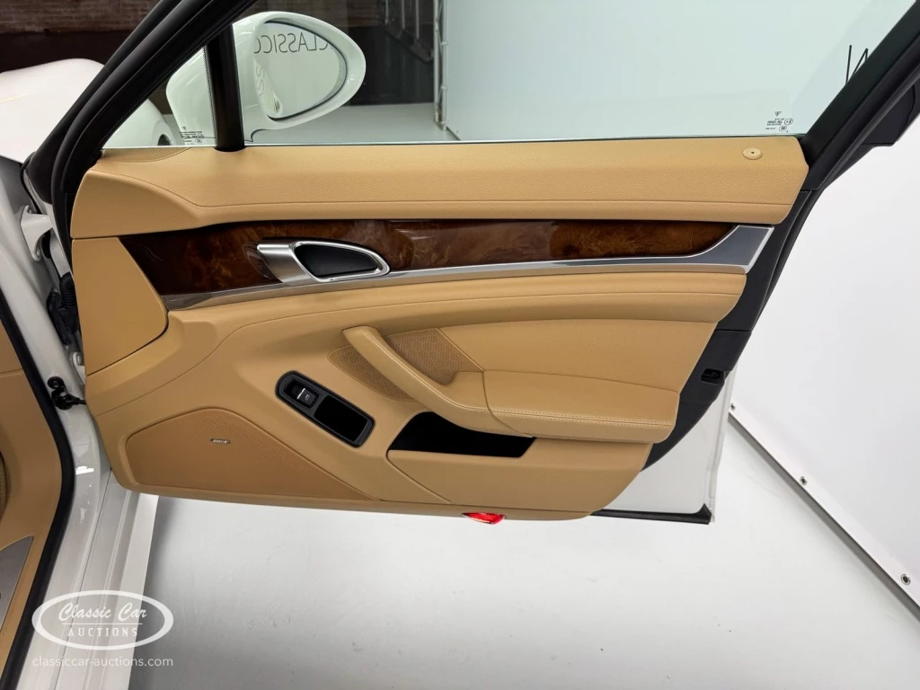 Hoofdafbeelding Porsche Panamera