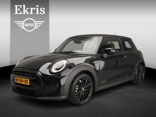 Mini 3-deurs Cooper Camden Edition / Leder / Sportstoelen / Camera / Getint glas / Climate / LED / Alu wielen 17 inch black