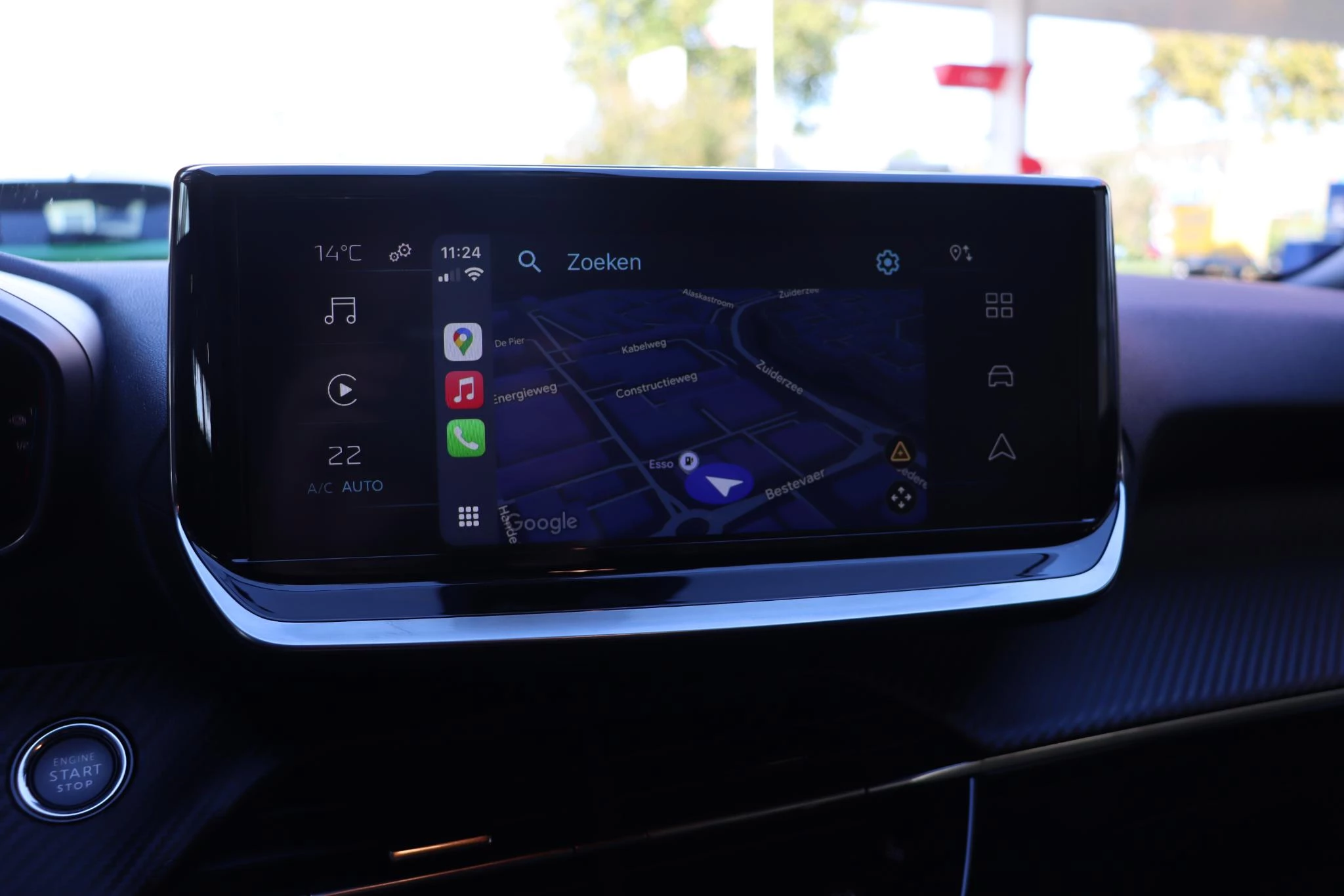 Hoofdafbeelding Peugeot e-2008