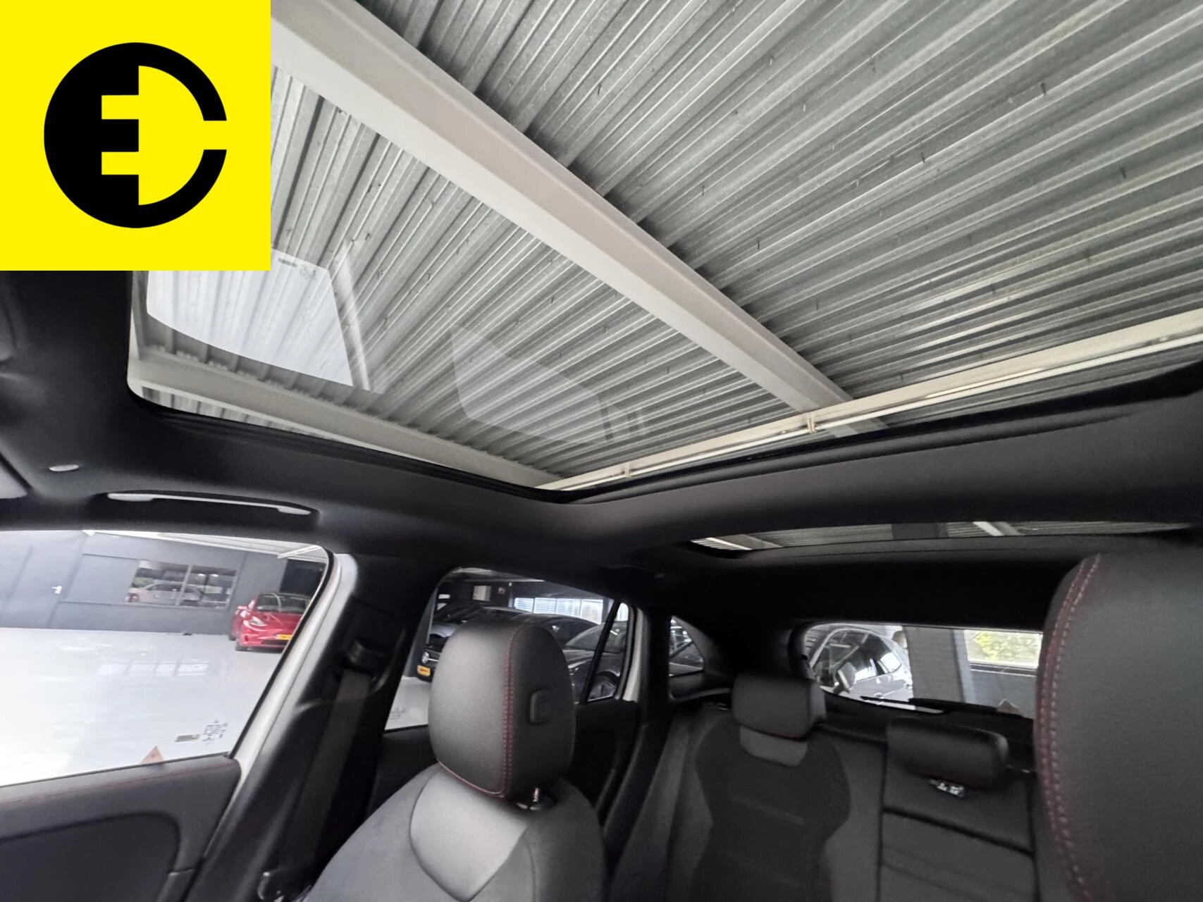 Hoofdafbeelding Mercedes-Benz EQA