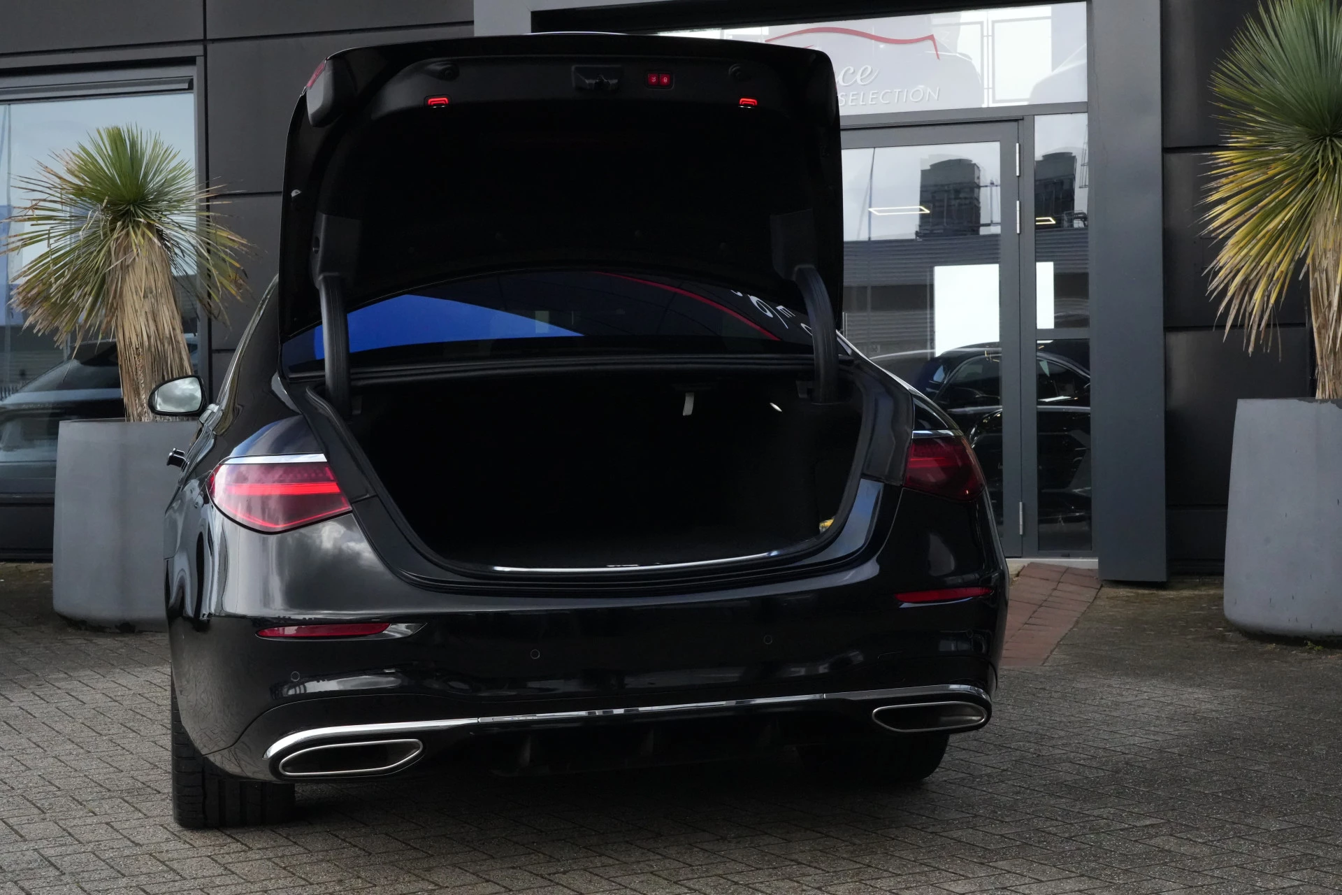 Hoofdafbeelding Mercedes-Benz S-Klasse