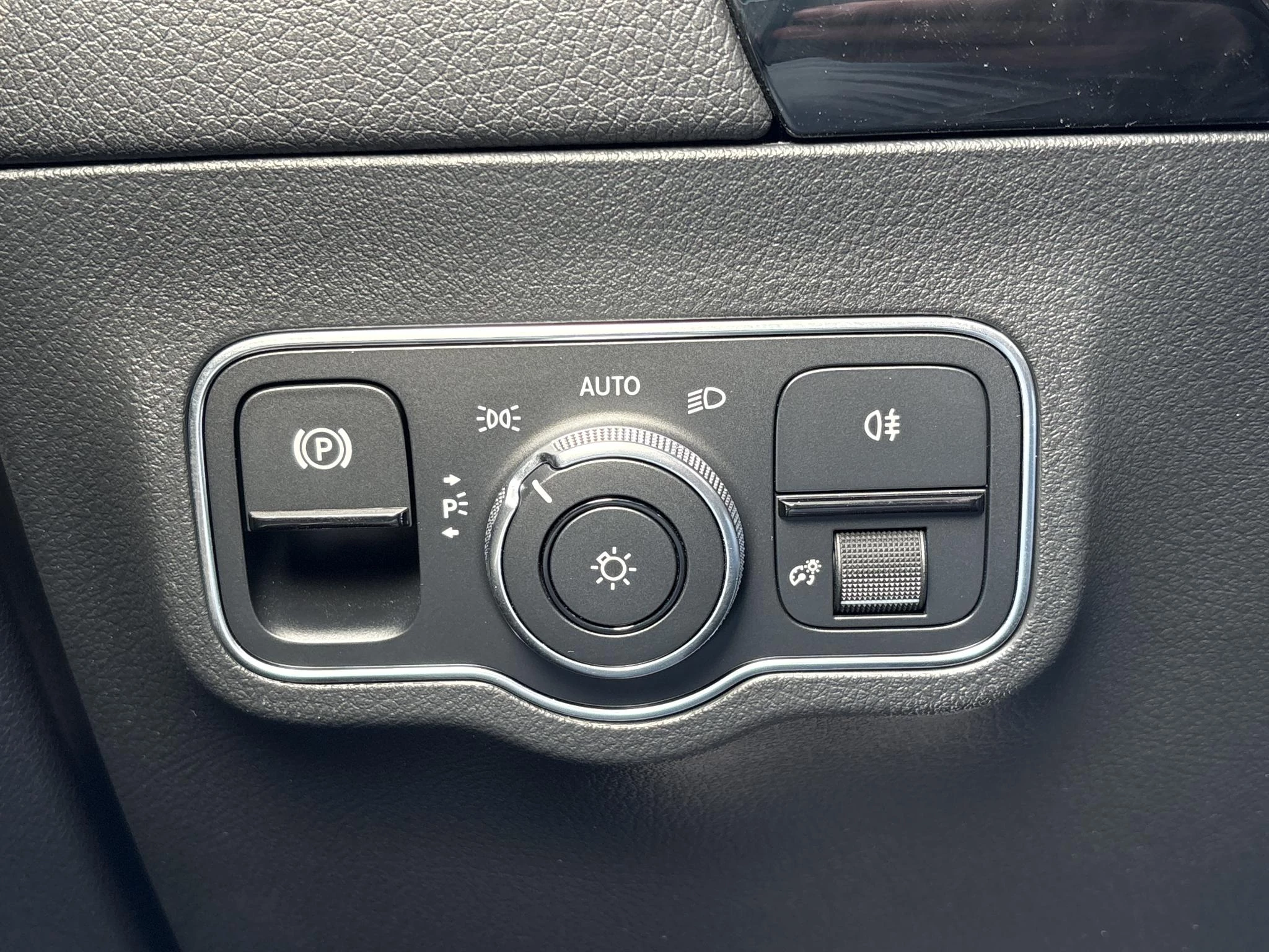 Hoofdafbeelding Mercedes-Benz EQA