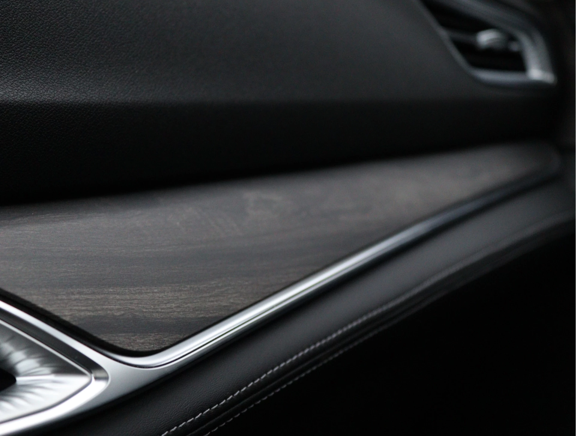 Hoofdafbeelding DFSK E5 PHEV