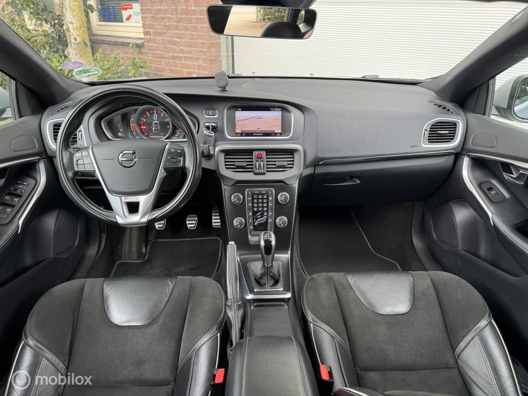 Hoofdafbeelding Volvo V40