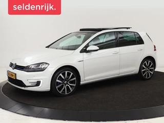 Volkswagen Golf 1.4 TSI GTE | Panoramadak | Carplay | Camera |  Trekhaak | Full LED | Navigatie | Park Assist | Sportstoelen | DAB | Climate control