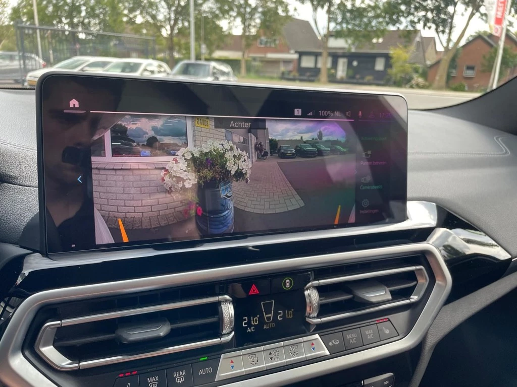 Hoofdafbeelding BMW iX3