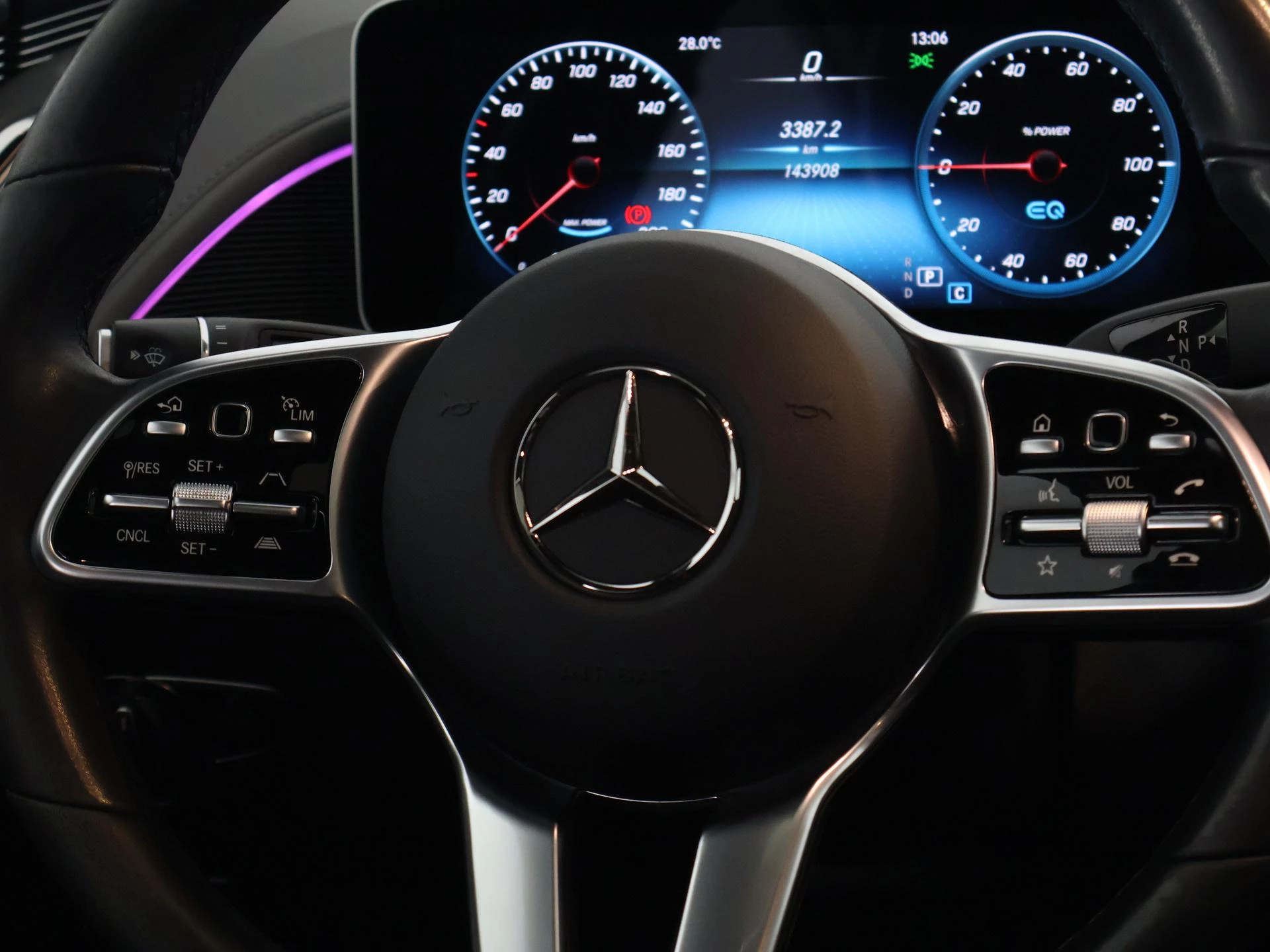 Hoofdafbeelding Mercedes-Benz EQC