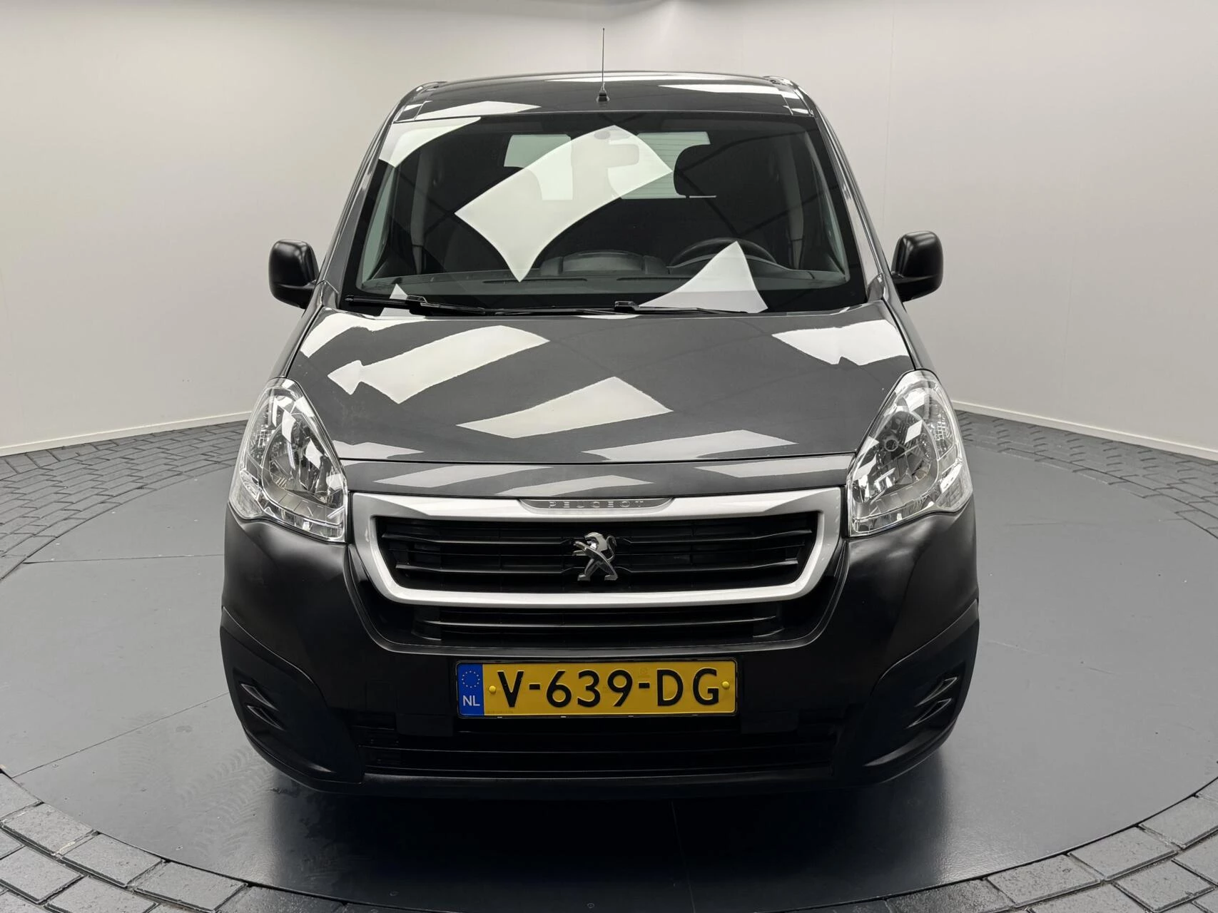Hoofdafbeelding Peugeot Partner