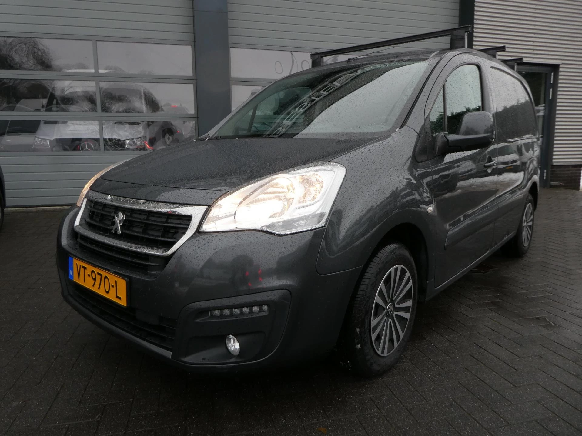 Hoofdafbeelding Peugeot Partner