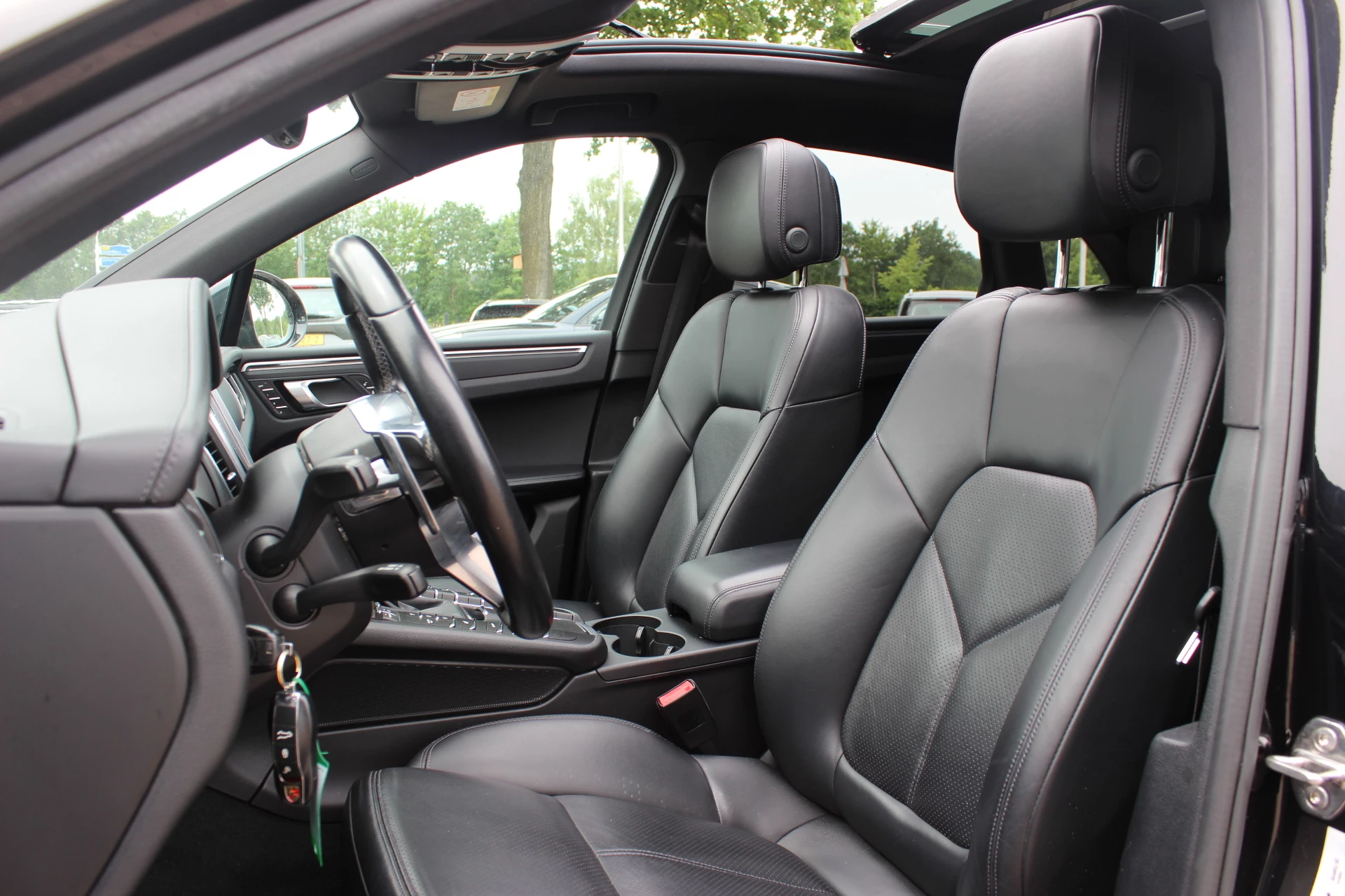 Hoofdafbeelding Porsche Macan
