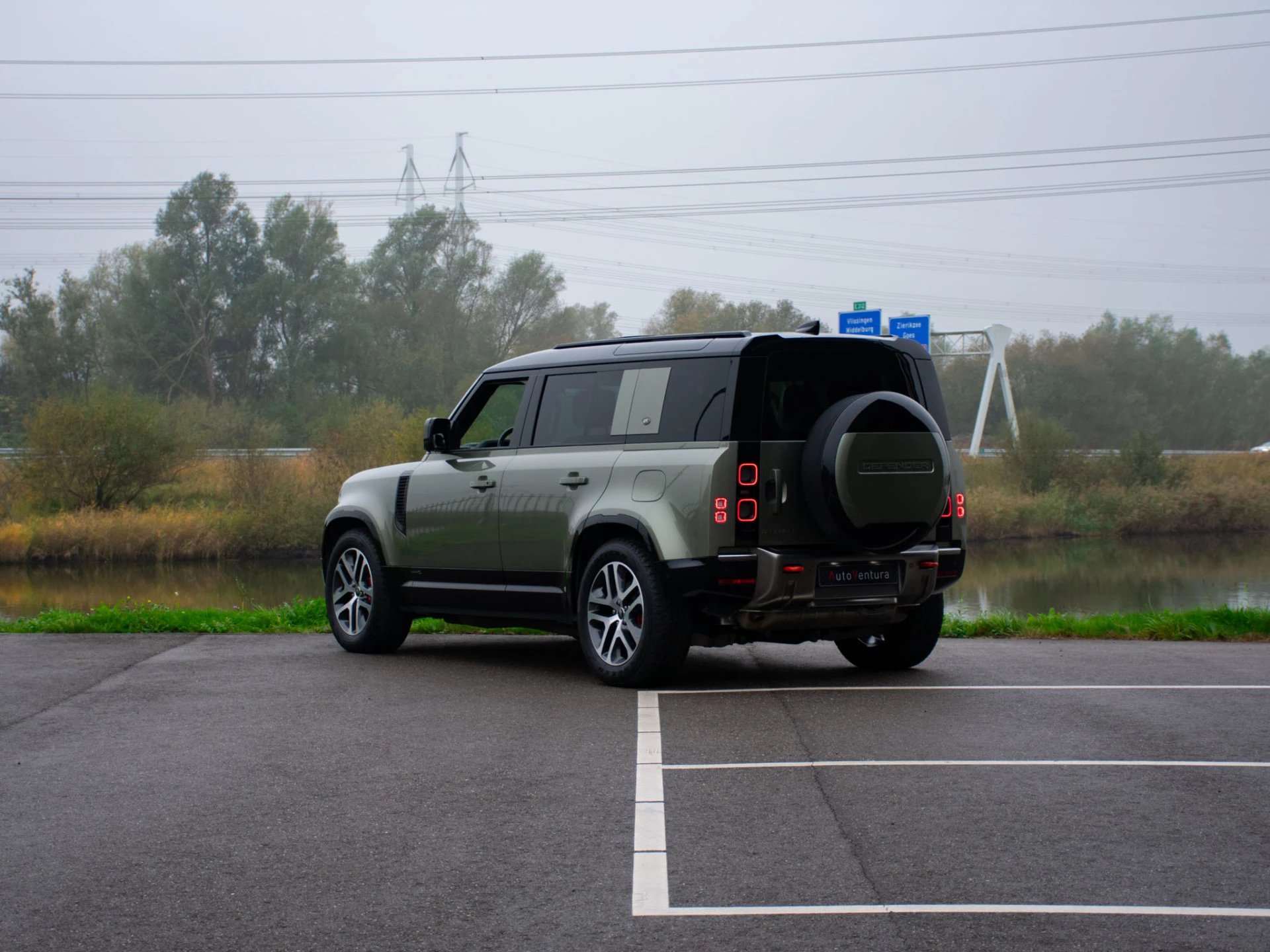 Hoofdafbeelding Land Rover Defender