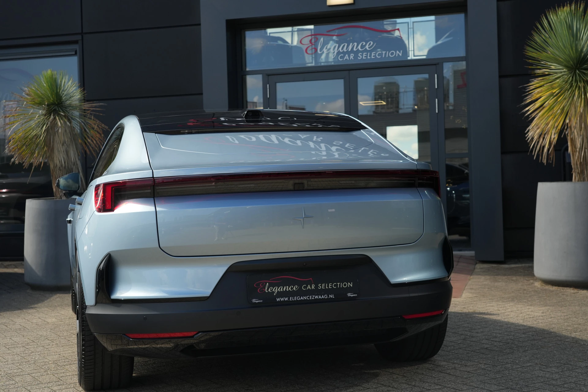 Hoofdafbeelding Polestar 4