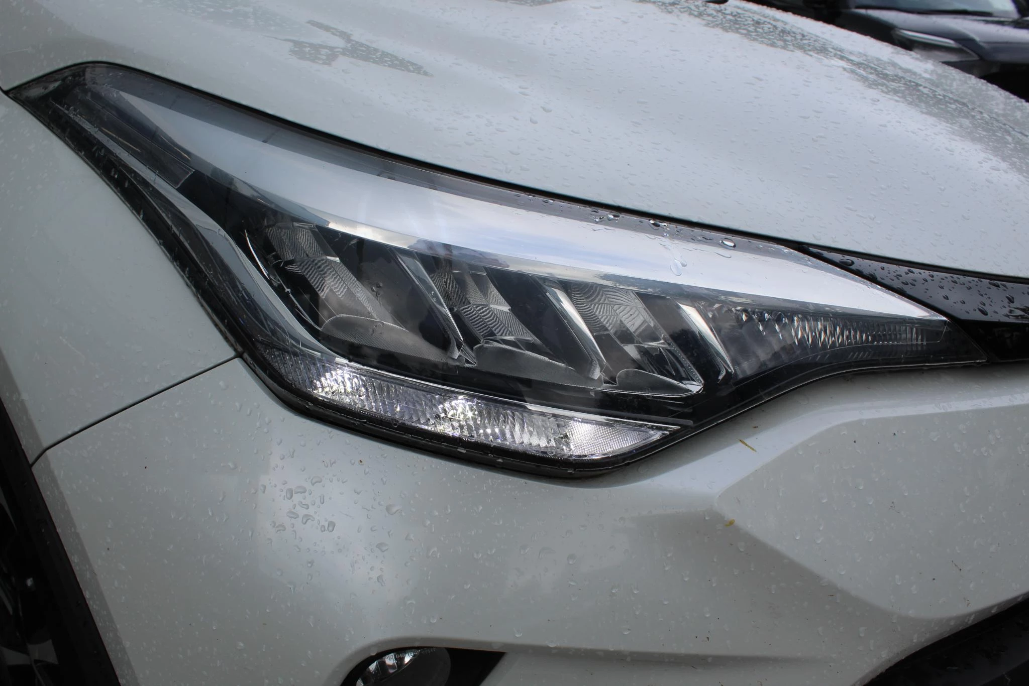 Hoofdafbeelding Toyota C-HR