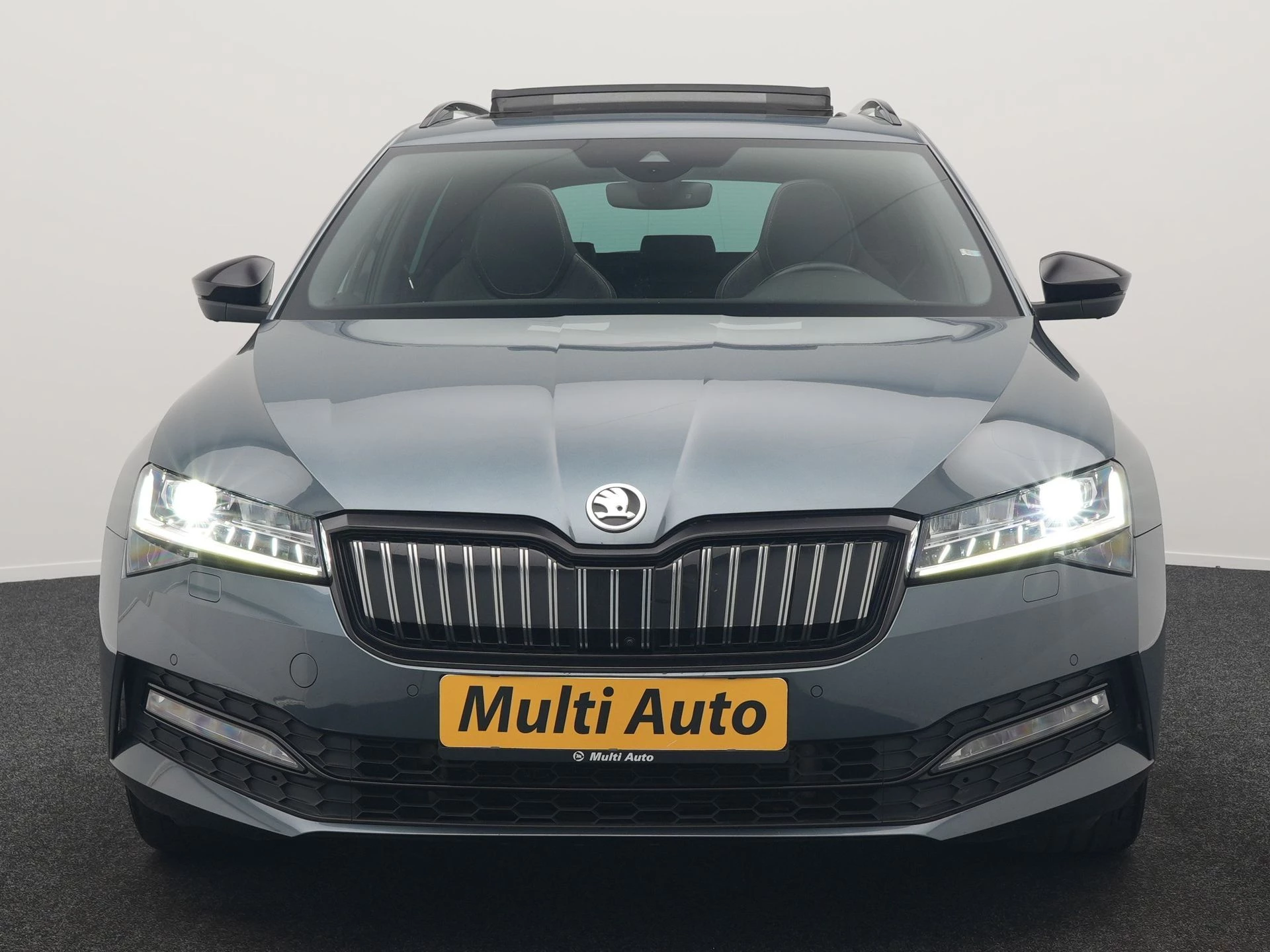 Hoofdafbeelding Škoda Superb