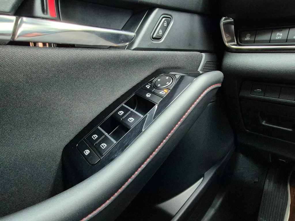 Hoofdafbeelding Mazda CX-30