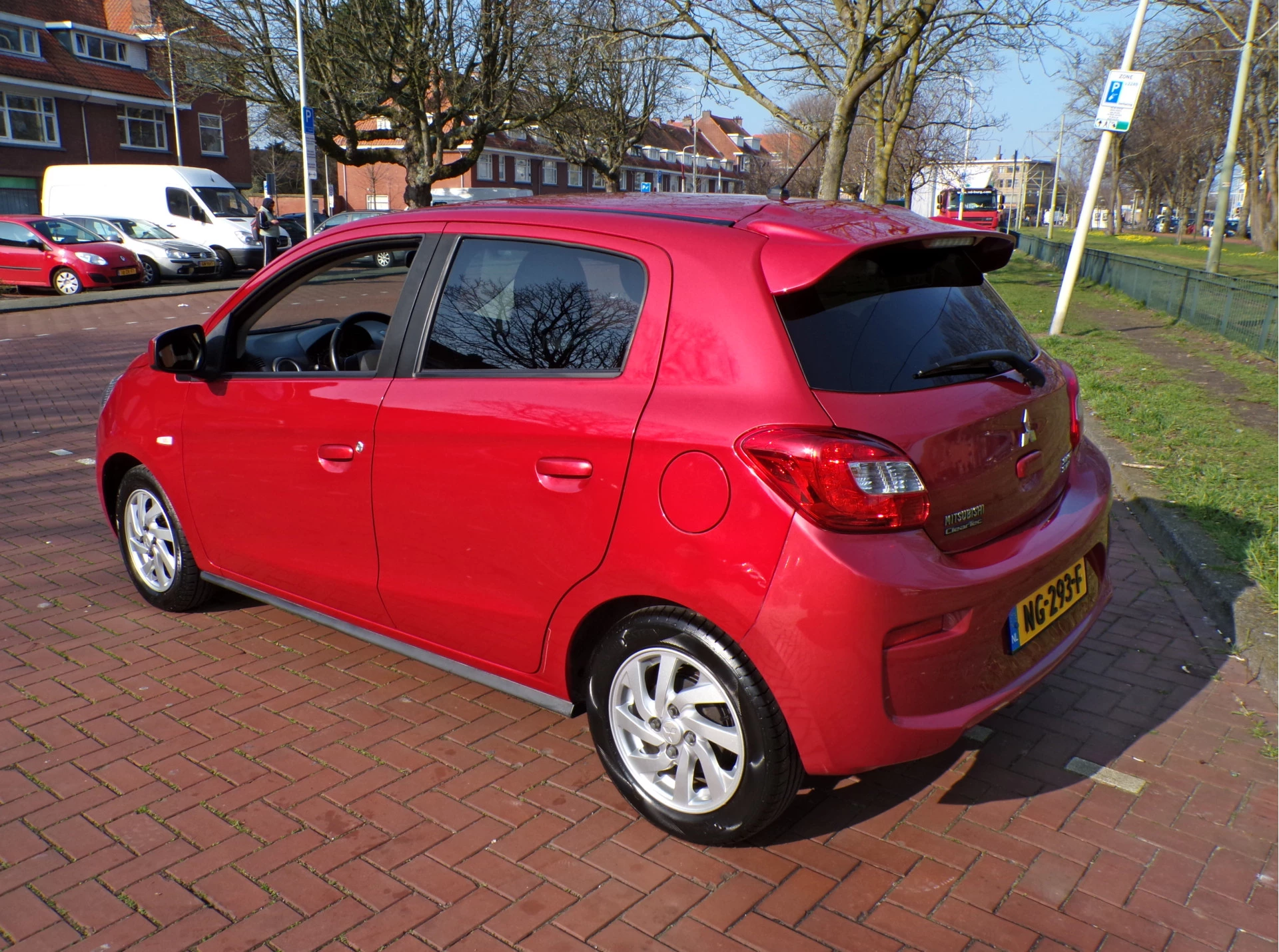 Hoofdafbeelding Mitsubishi Space Star