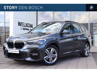 BMW X1 xDrive25e High Executive M Sport Automaat / Sportstoelen / LED / Park Assistant / Navigatie / PDC voor + achter / Stoelverwarming