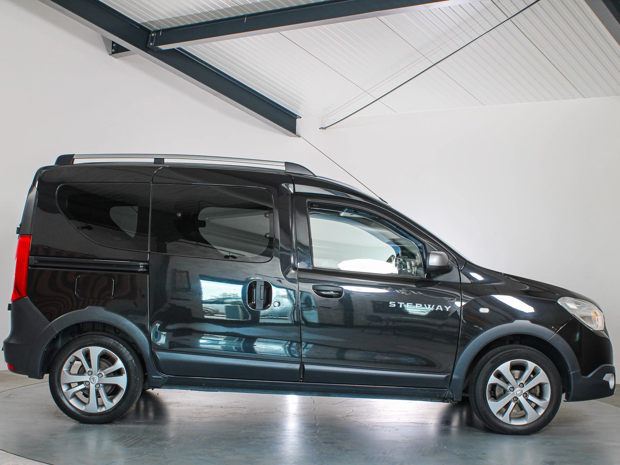 Hoofdafbeelding Dacia Dokker