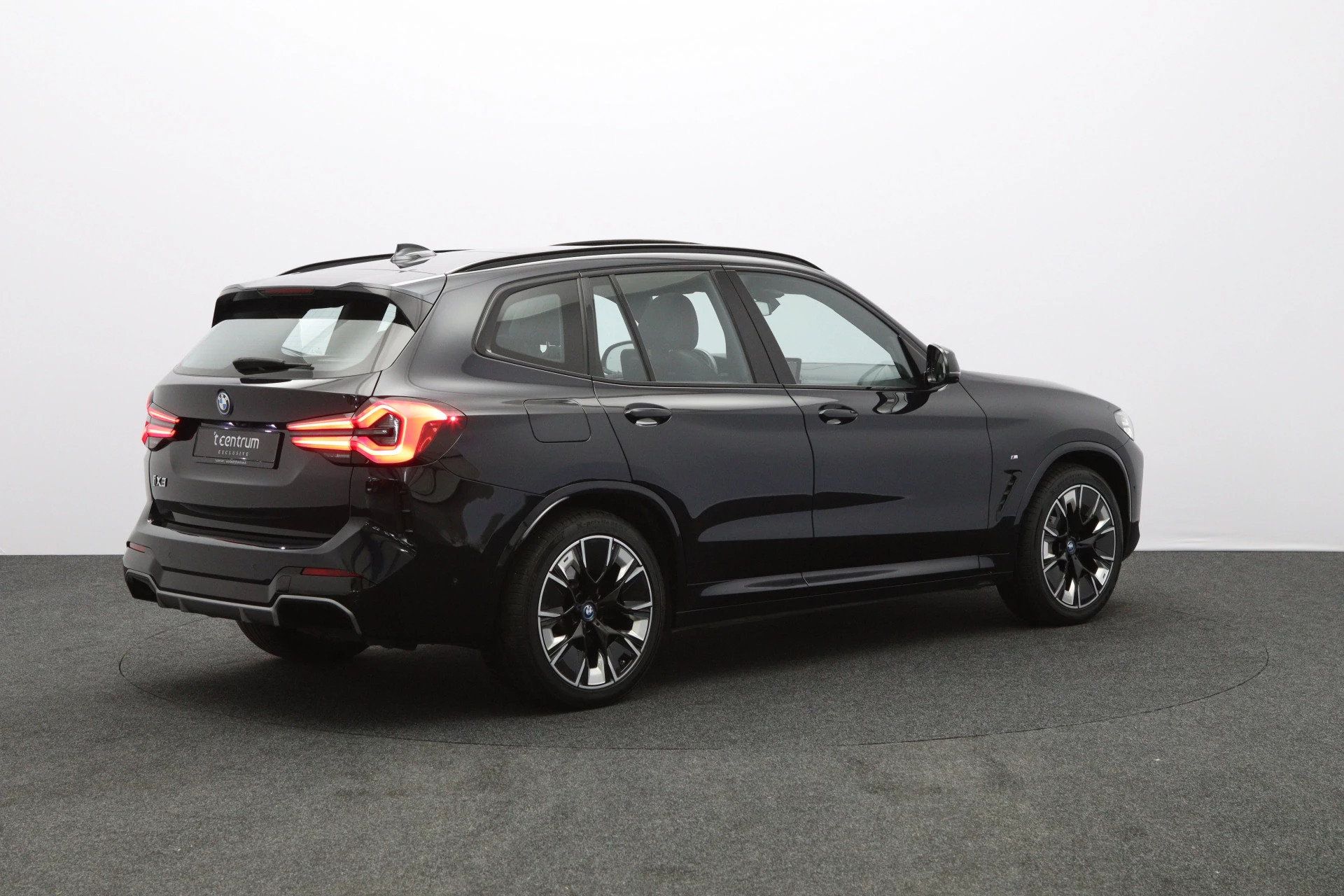 Hoofdafbeelding BMW iX3