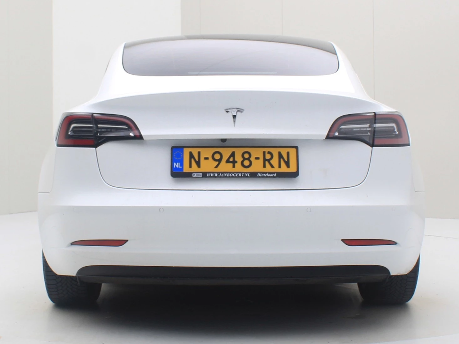 Hoofdafbeelding Tesla Model 3
