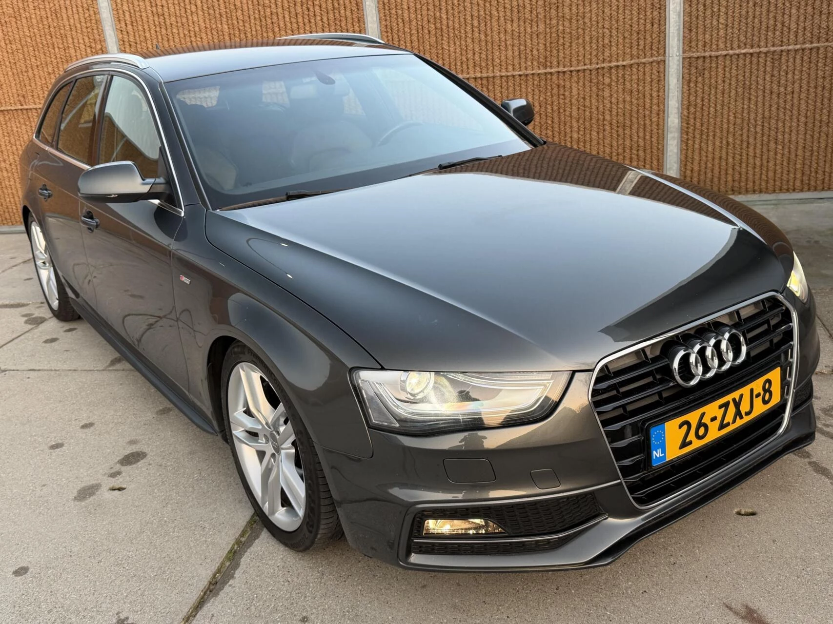 Hoofdafbeelding Audi A4