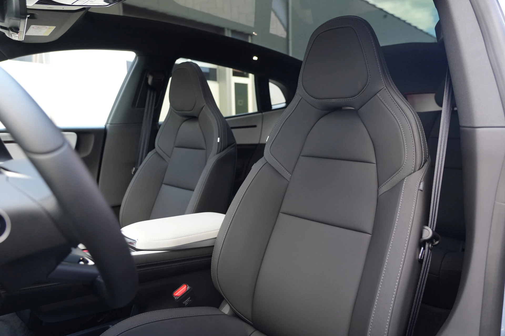 Hoofdafbeelding Polestar 4