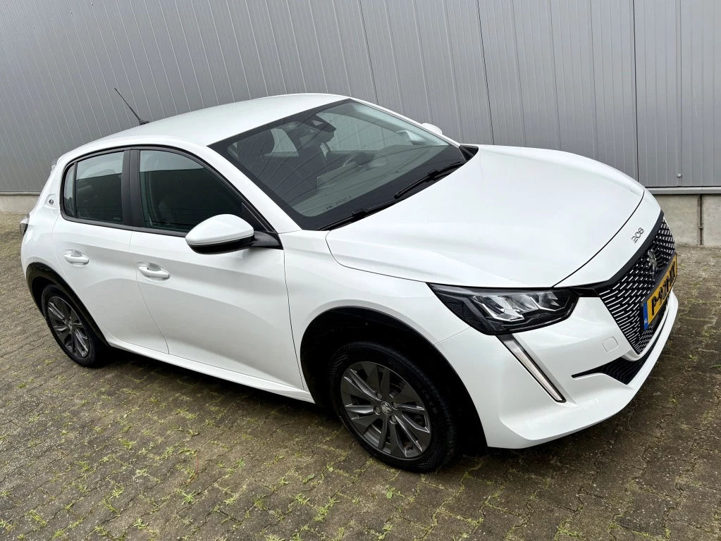Hoofdafbeelding Peugeot e-208