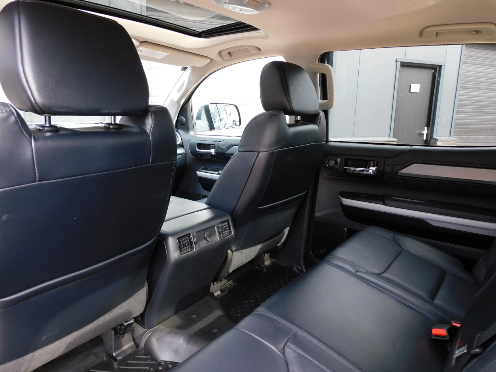 Hoofdafbeelding Toyota Tundra