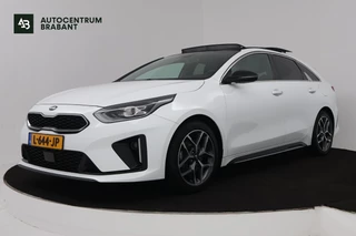 Hoofdafbeelding Kia ProCeed Kia ProCeed 1.5 T-GDI GT-PlusLine (PANORAMADAK, ACHTERUITRIJCAMERA, ELEKTR STOELEN, STOEL/STUUR VERWARMING)