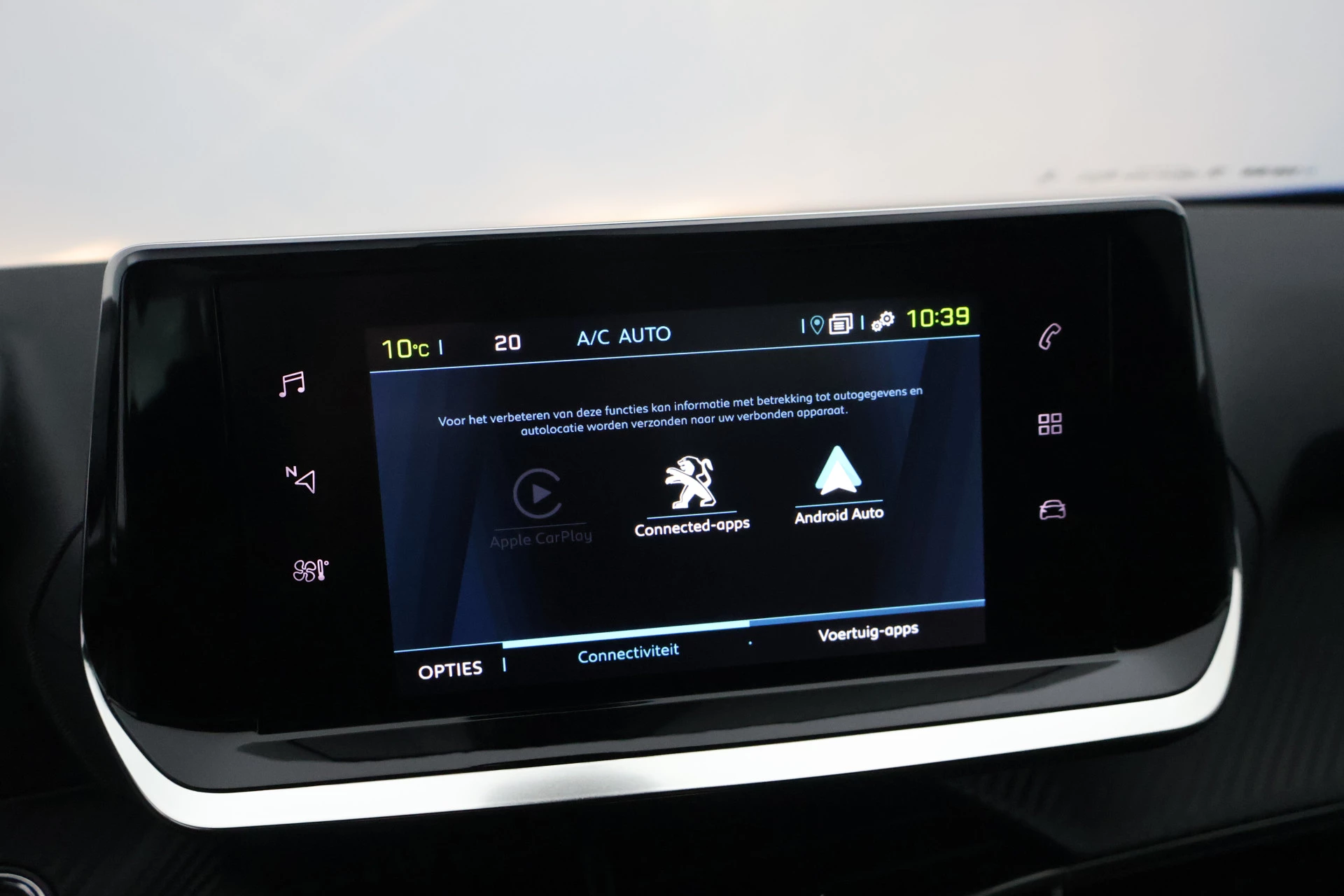 Hoofdafbeelding Peugeot e-2008