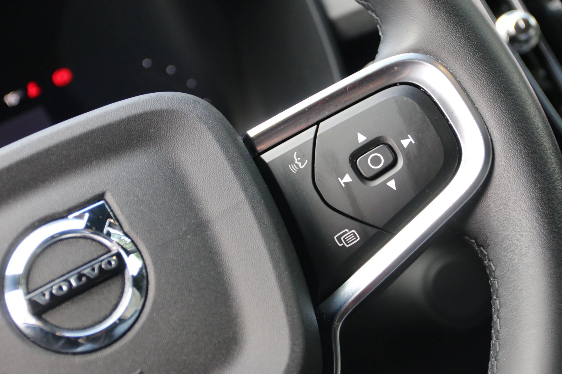 Hoofdafbeelding Volvo C40