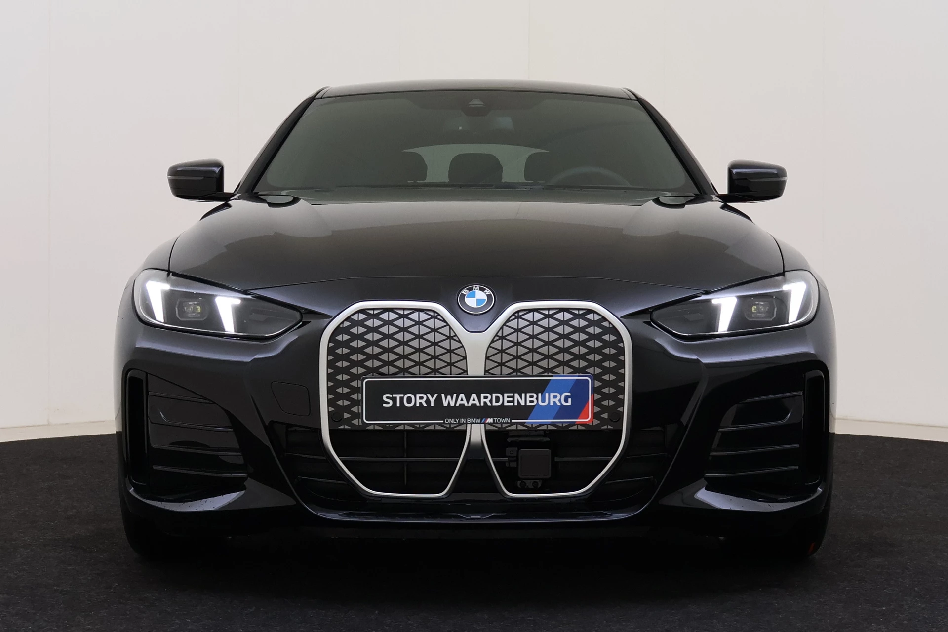 Hoofdafbeelding BMW i4