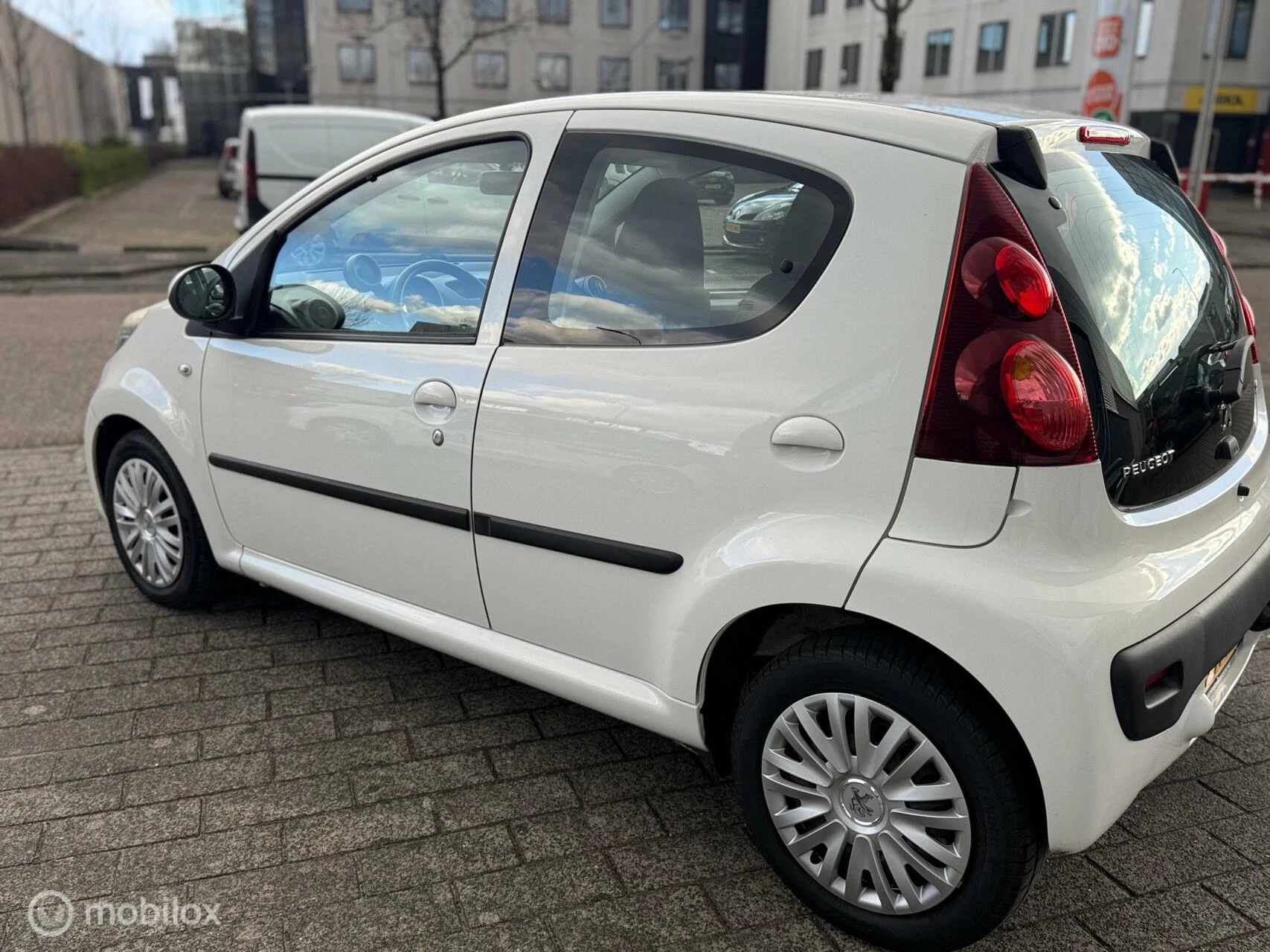 Hoofdafbeelding Peugeot 107