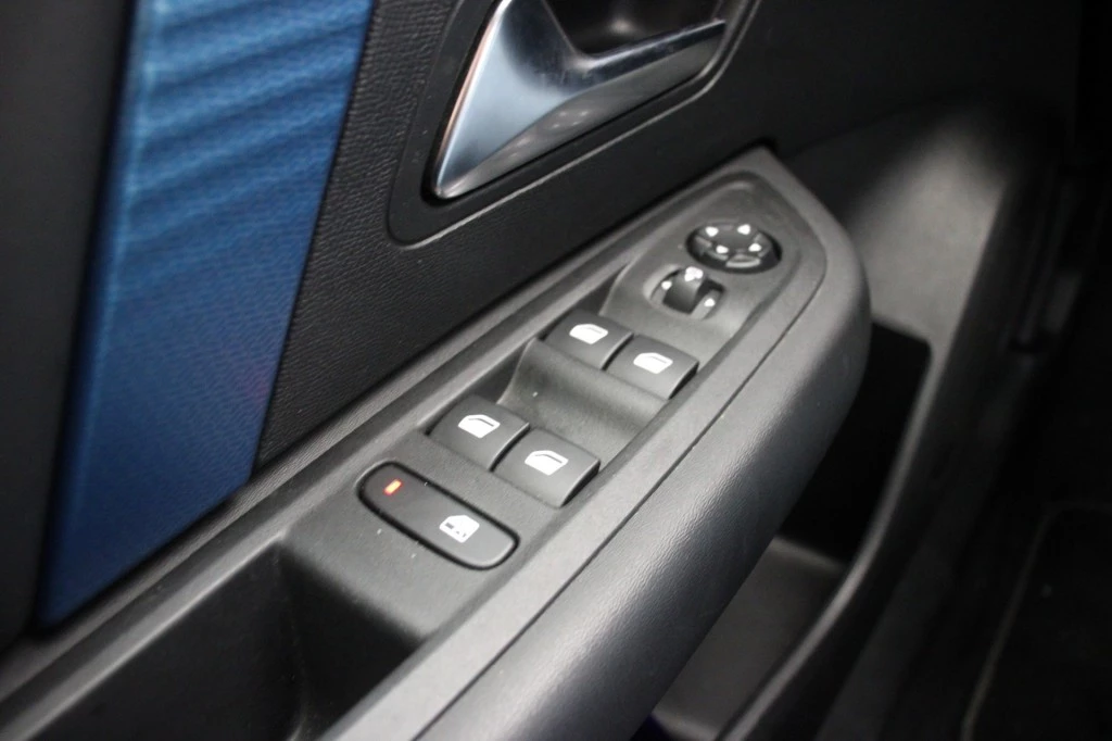 Hoofdafbeelding Citroën ë-C4 X