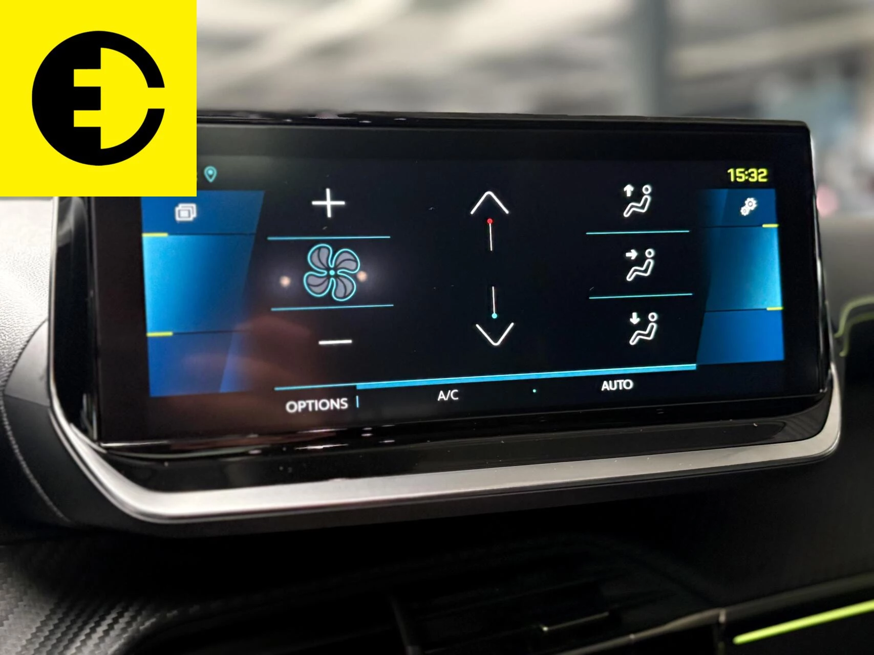 Hoofdafbeelding Peugeot e-208