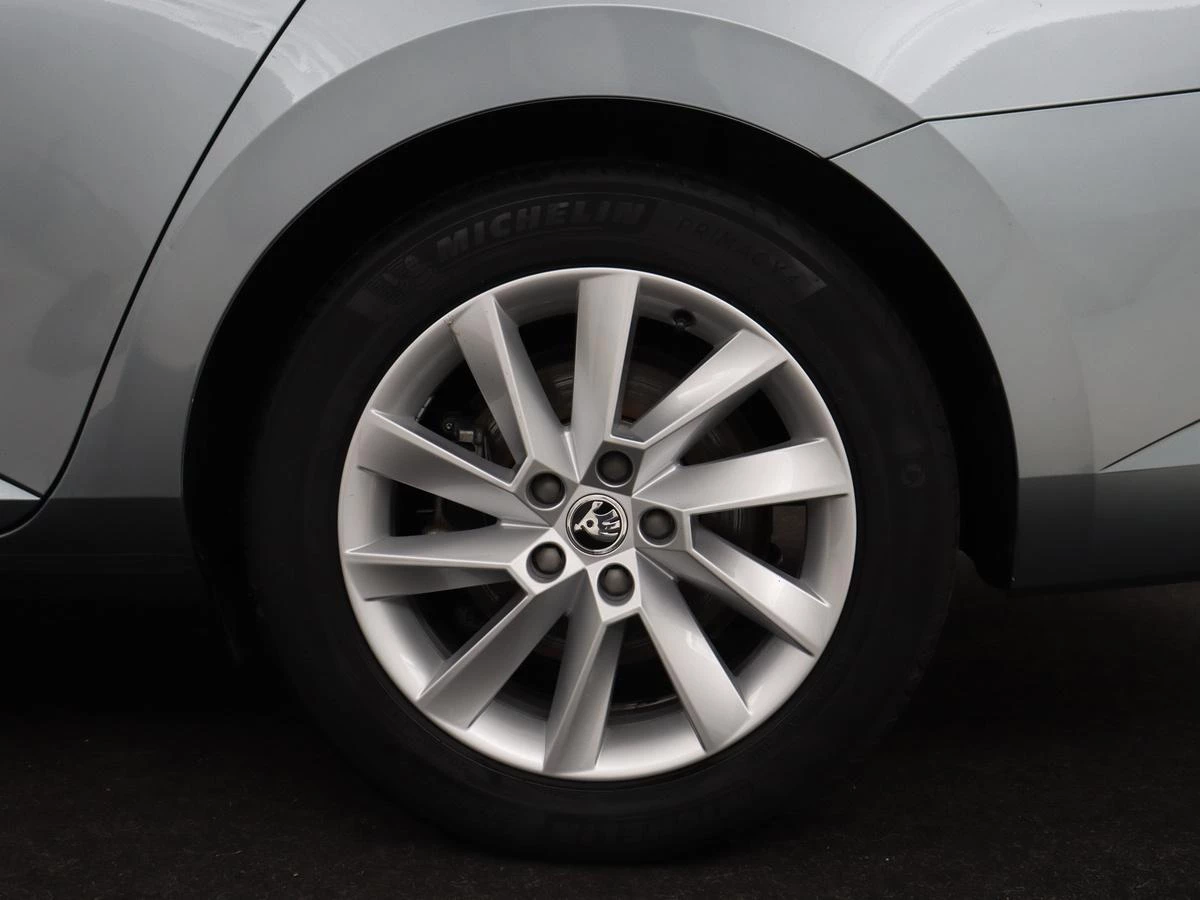 Hoofdafbeelding Škoda Superb