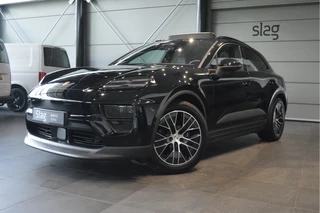 Hoofdafbeelding Porsche Macan Porsche Macan 4 100 kWh navi pano led cruise camera 20 inch !!