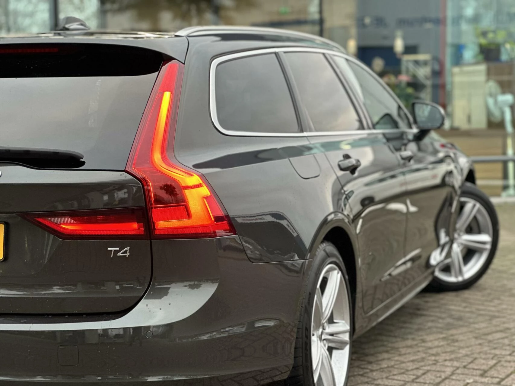 Hoofdafbeelding Volvo V90