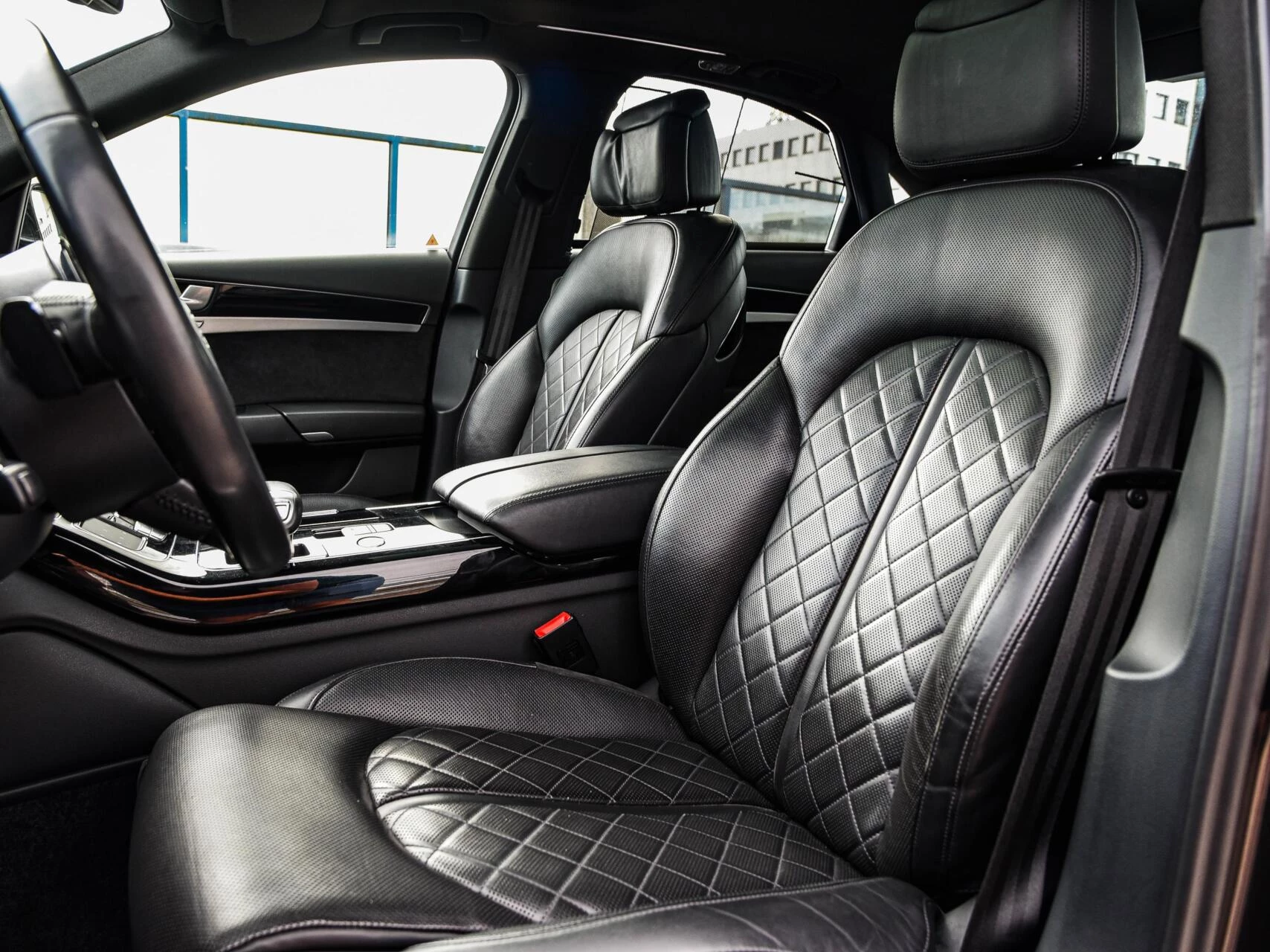 Hoofdafbeelding Audi A8