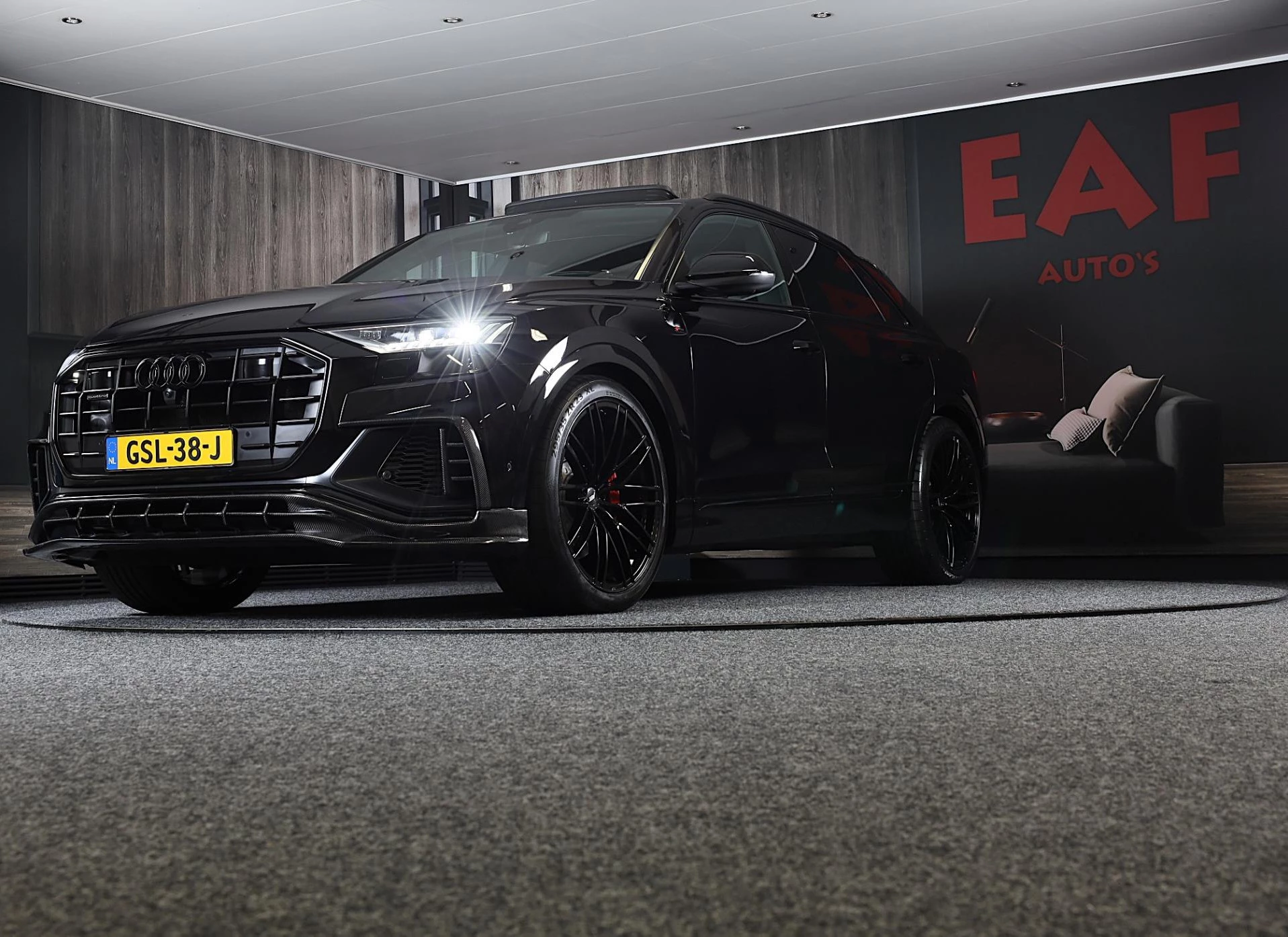 Hoofdafbeelding Audi Q8
