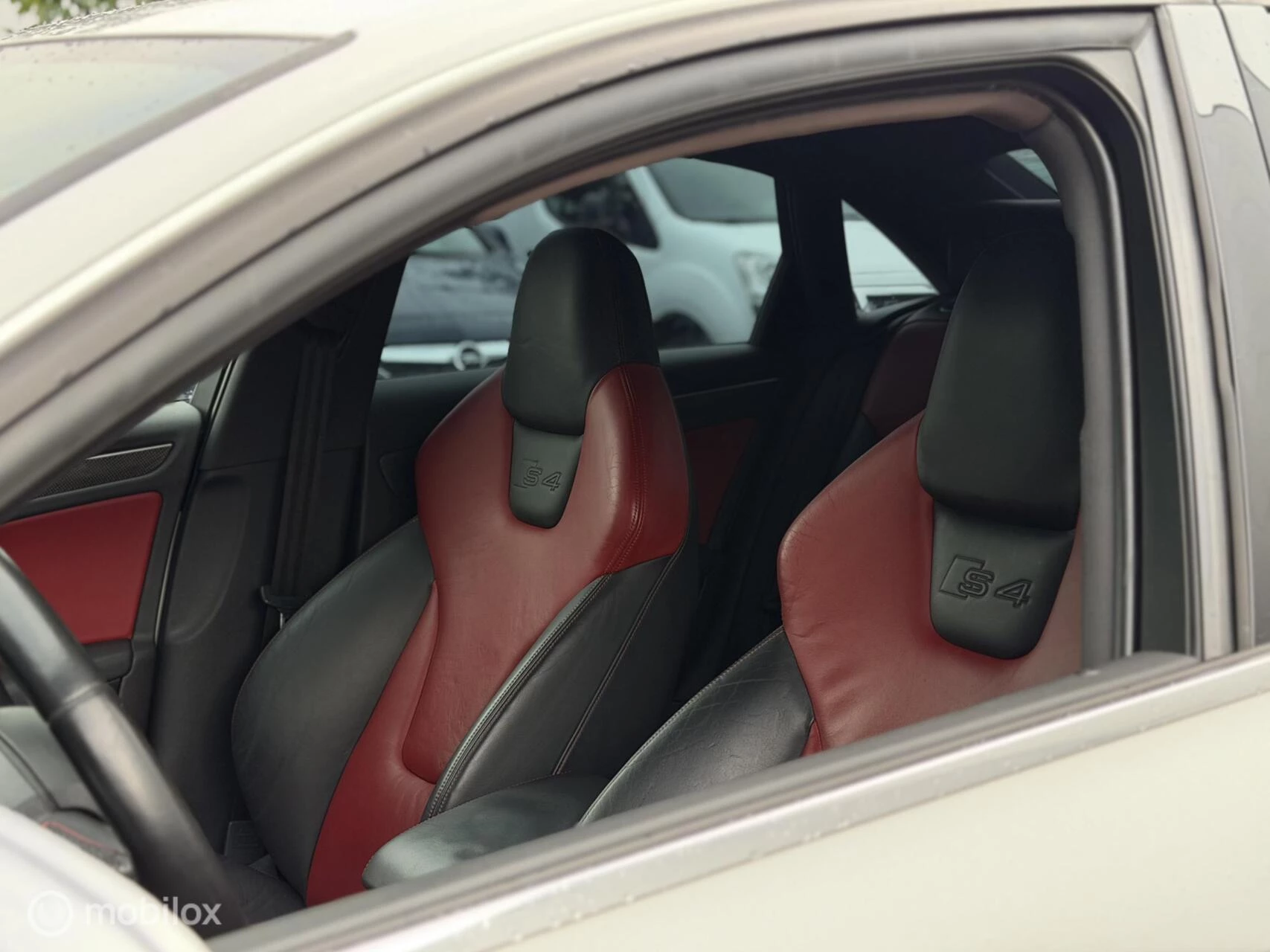 Hoofdafbeelding Audi S4