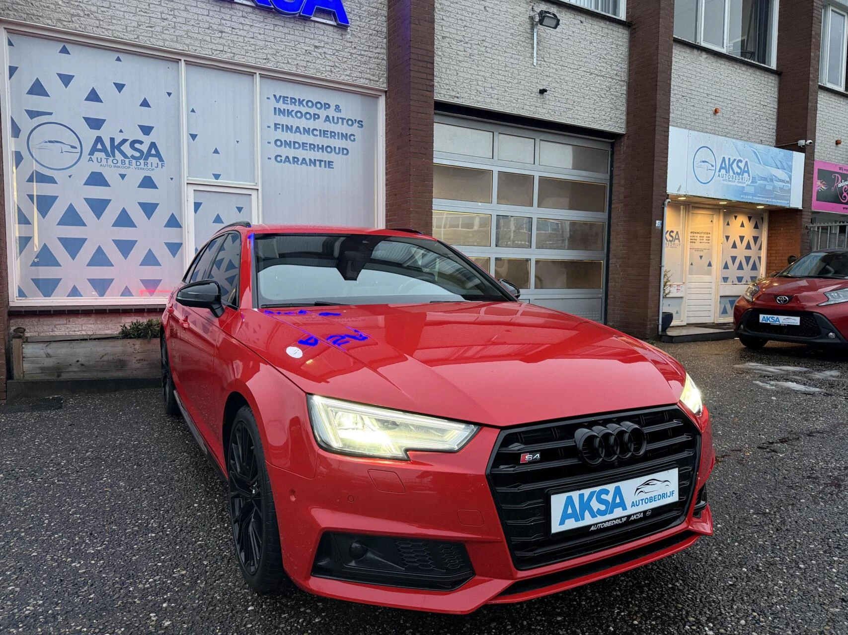 Hoofdafbeelding Audi S4