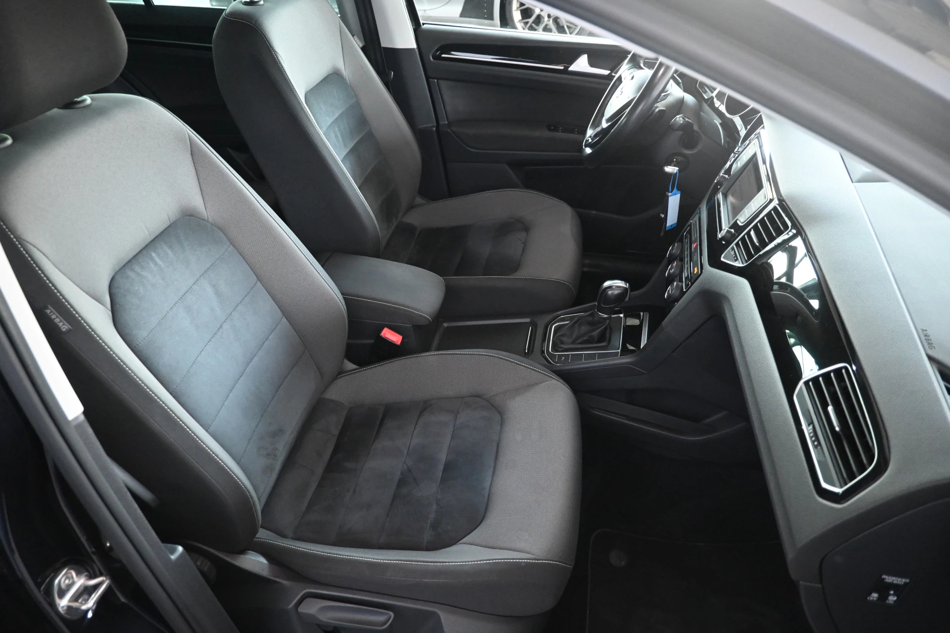 Hoofdafbeelding Volkswagen Golf Sportsvan