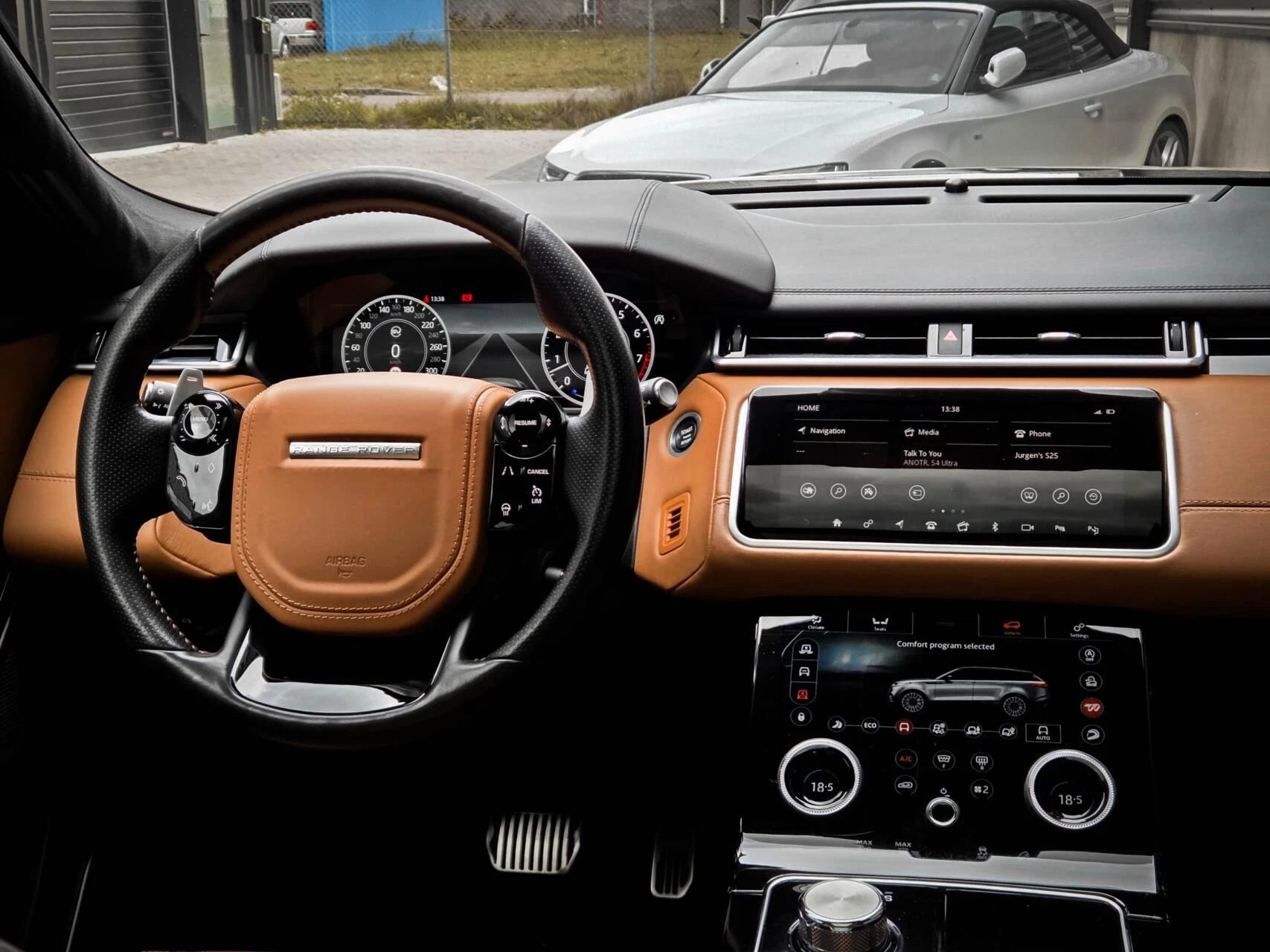 Hoofdafbeelding Land Rover Range Rover Velar