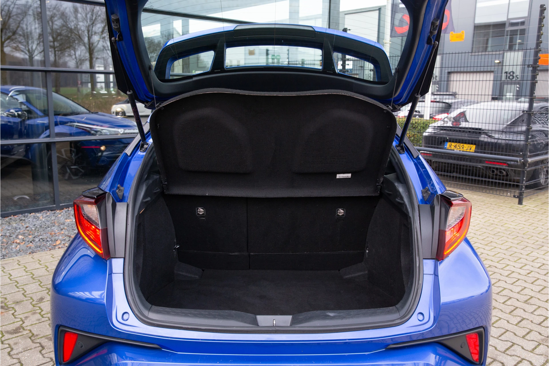 Hoofdafbeelding Toyota C-HR