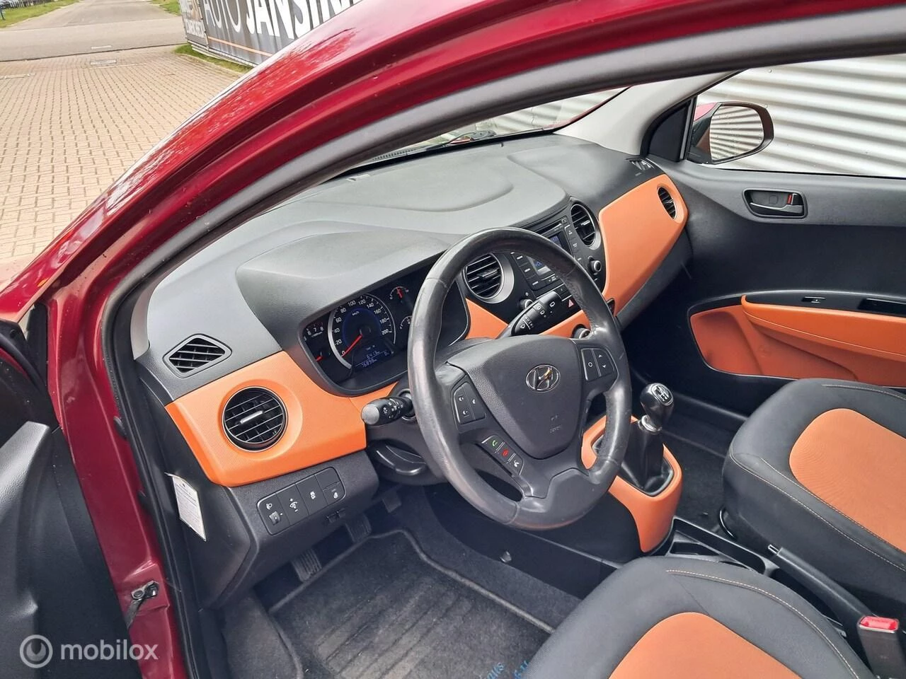 Hoofdafbeelding Hyundai i10